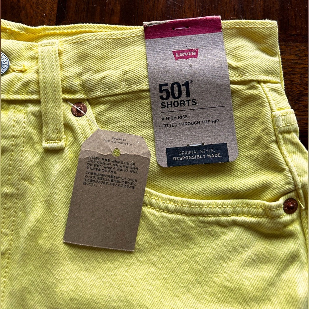 NWT Yellow Levi’s Denim Shorts